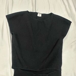 Aritzia Wilfred Free Black Short Sleeve Tee